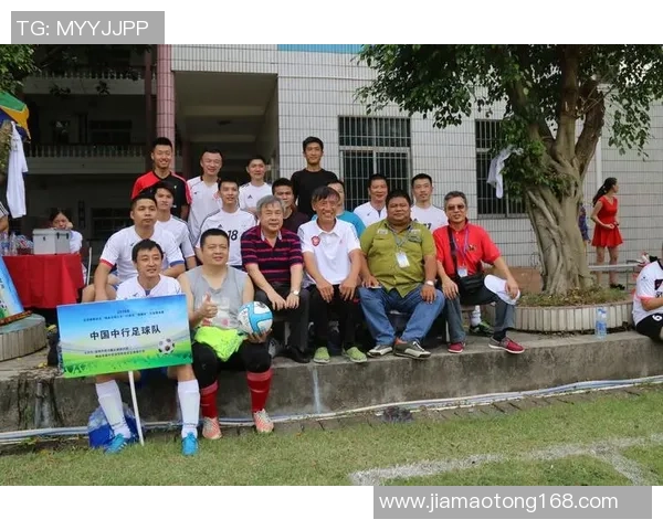 足球明星倾情演绎心墙之歌传递梦想与激情的音乐盛宴 足球明星倾情演绎心墙之歌传递梦想与激情的音乐盛宴